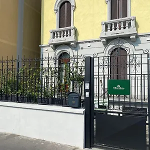 Pensión Villino, Milán