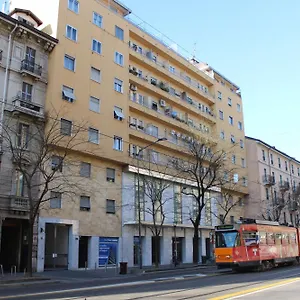 Hotel America, Milán