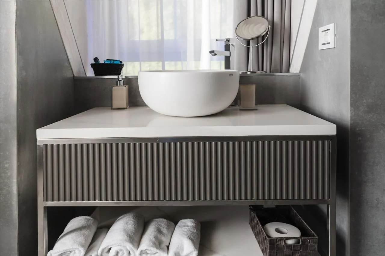 Hotel Luxury Suites Rocopom - Lake Front Malgrate