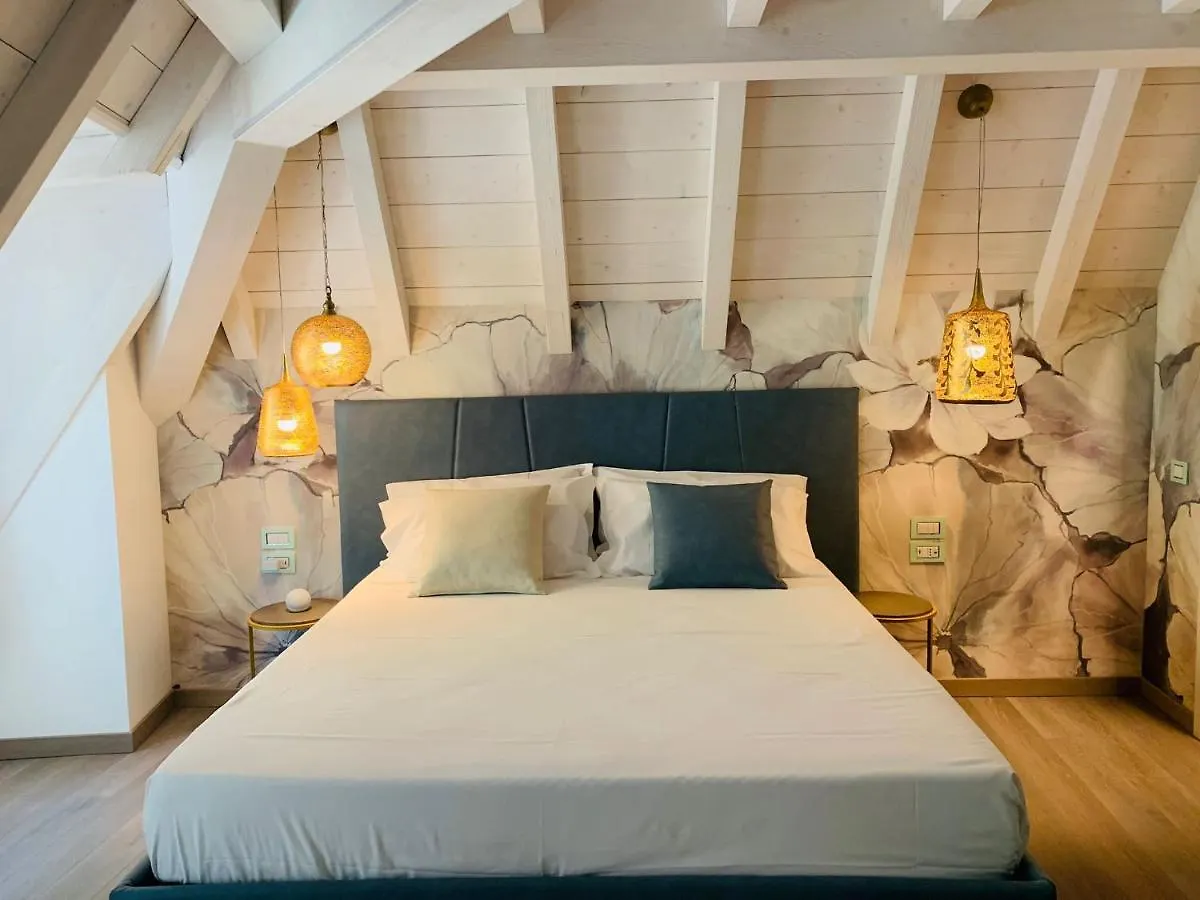 Hotel Luxury Suites Rocopom - Lake Front Malgrate