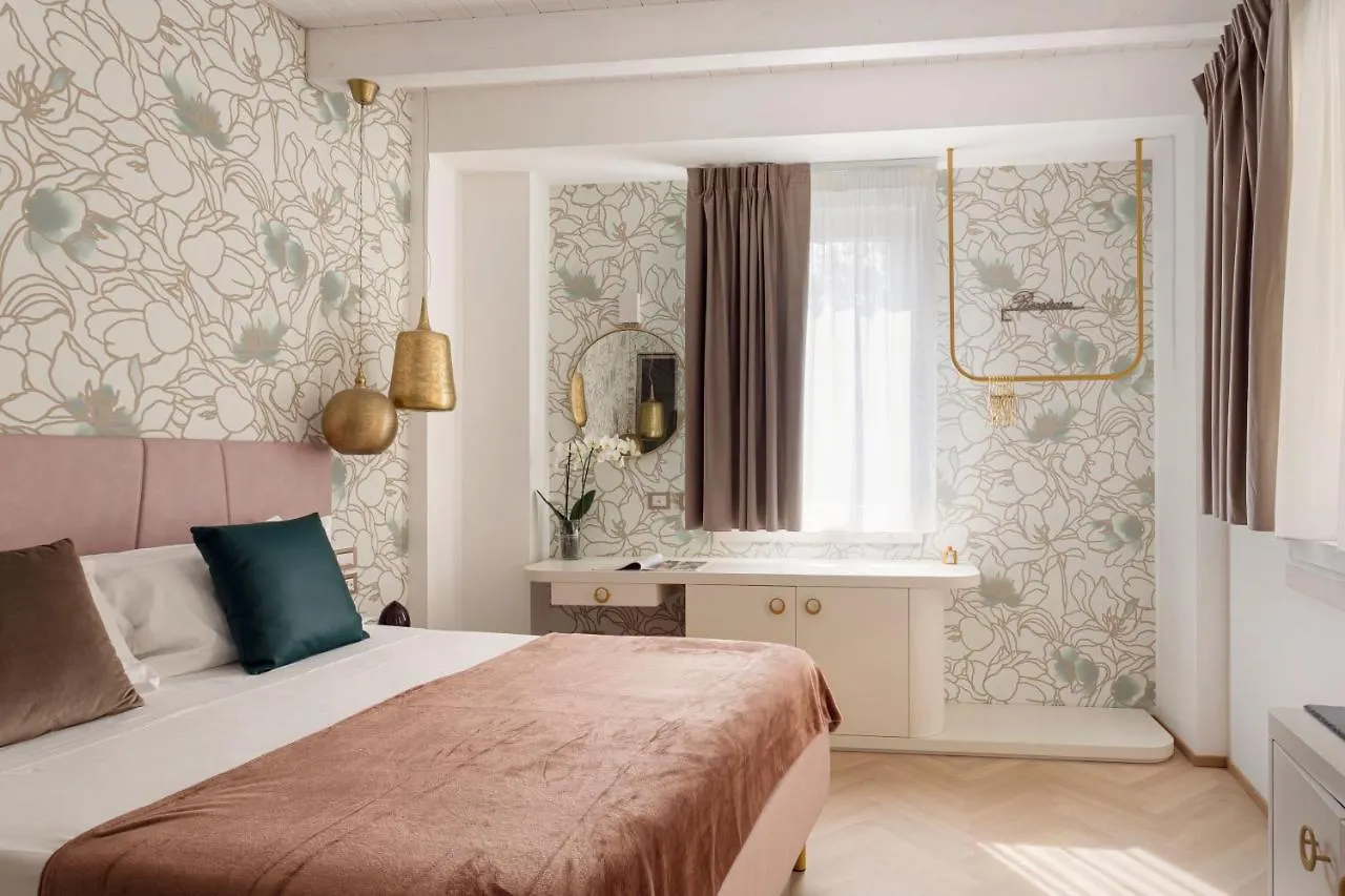 Hotel Luxury Suites Rocopom - Lake Front Malgrate
