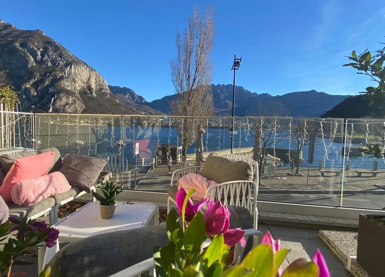 Luxury Suites Rocopom - Lake Front Malgrate 0*,